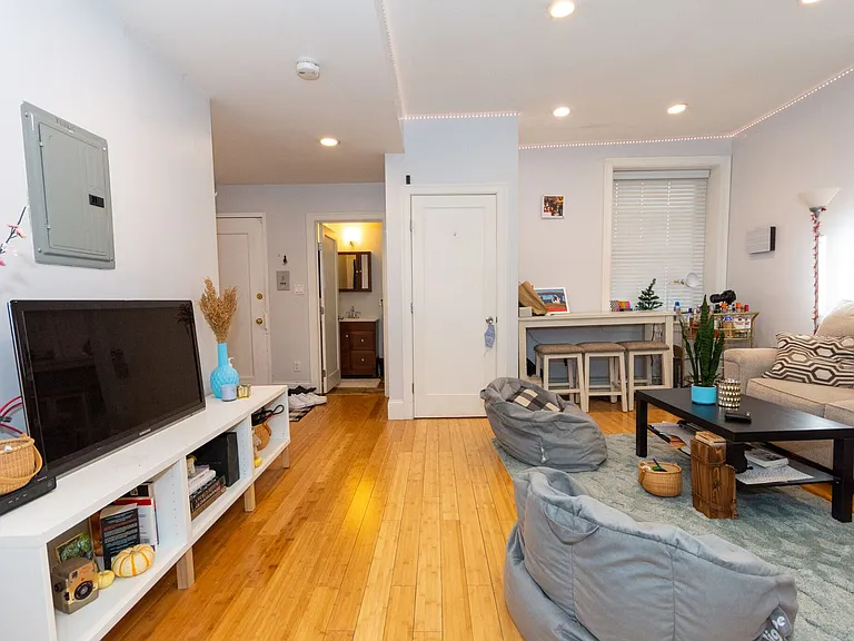 185 Harvard Ave #L2 — Photo 2