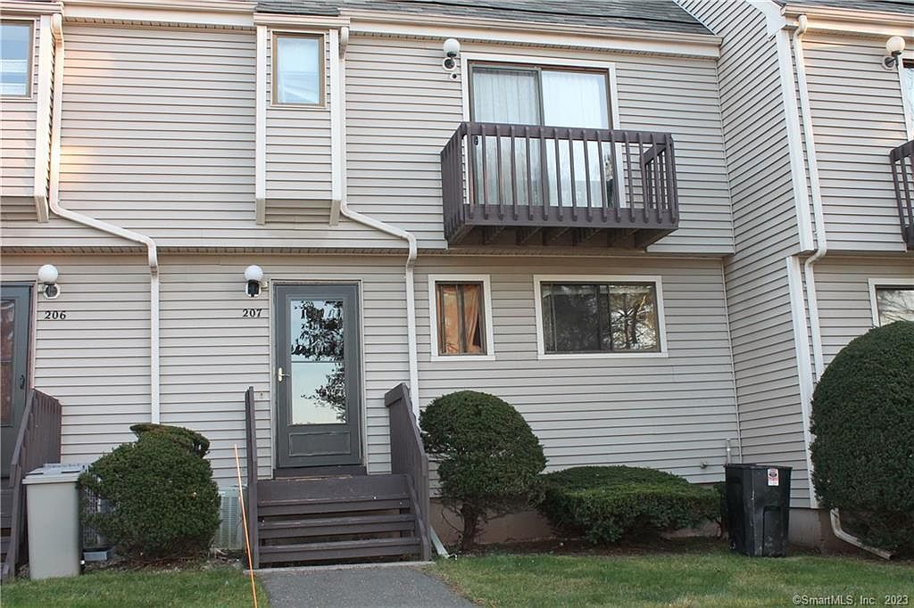 207 Sterling Vlg, Meriden, CT 06450 Zillow