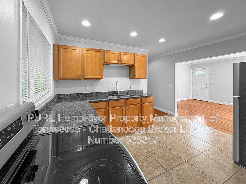 6913 Martha Ave #B