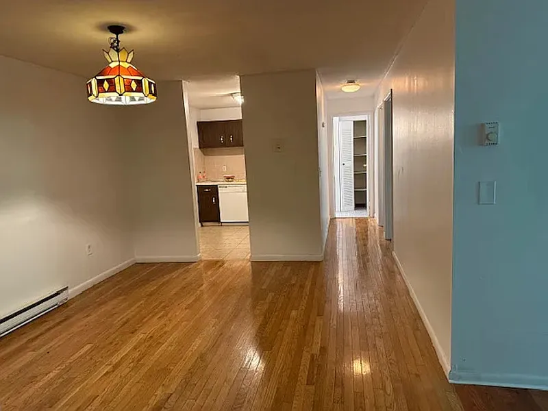 17 Weld St #42