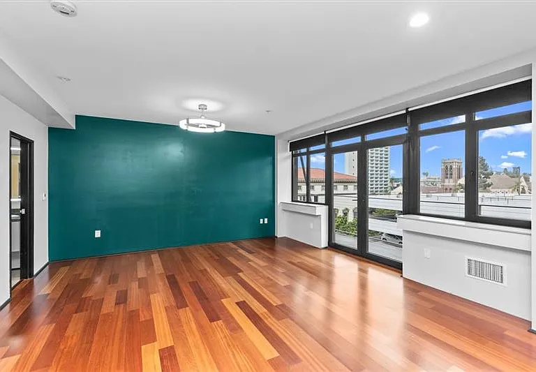 1551 4th Ave #601 — Photo 10