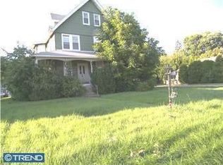 327 E Providence Rd, Aldan, PA 19018