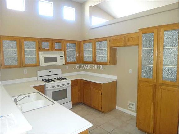 4th image of 9504 Garrycastle Ct