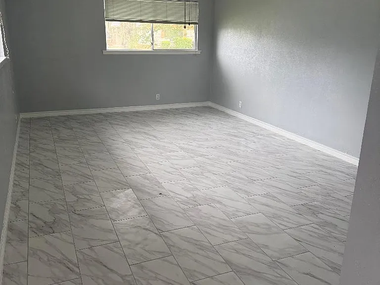6345 Tulip Dr — Photo 9