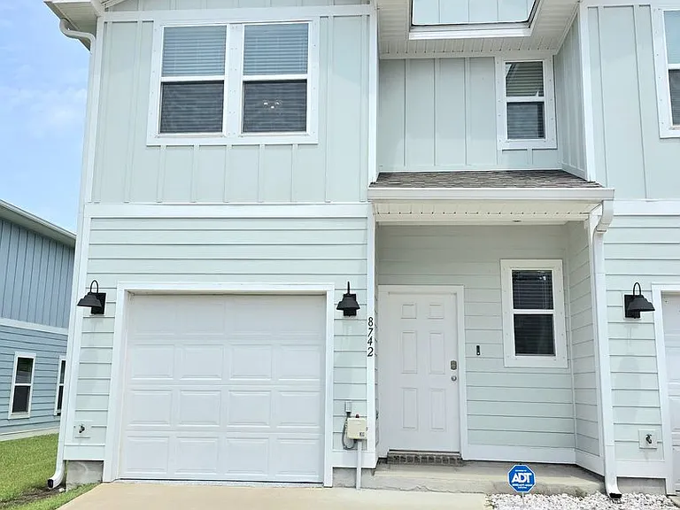 8742 Meadow Flower Ln — Photo 1