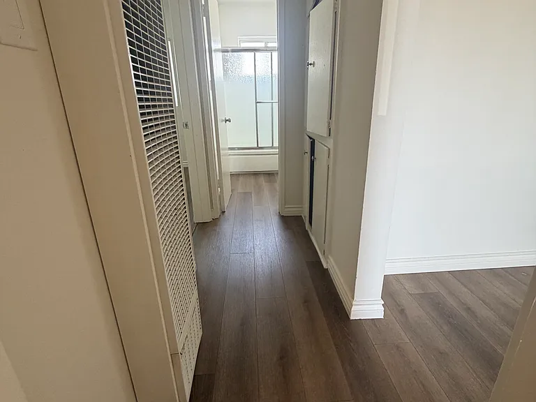 Westwood Apartments — Photo 15