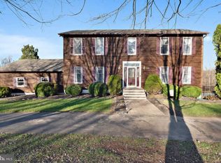 2400 Flag Marsh Rd, Mount Airy, MD 21771