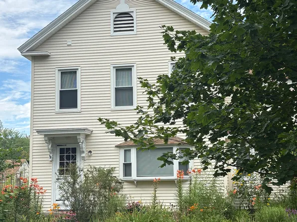 29 Spaulding St #C, Milford, NH 03055