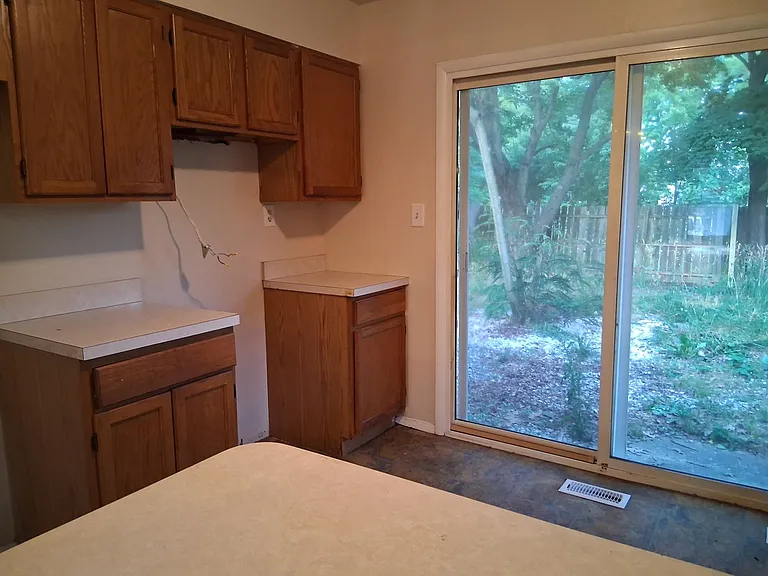 20 Maureen Ct — Photo 7