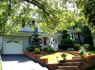 10 Crest Ln, Fanwood, NJ