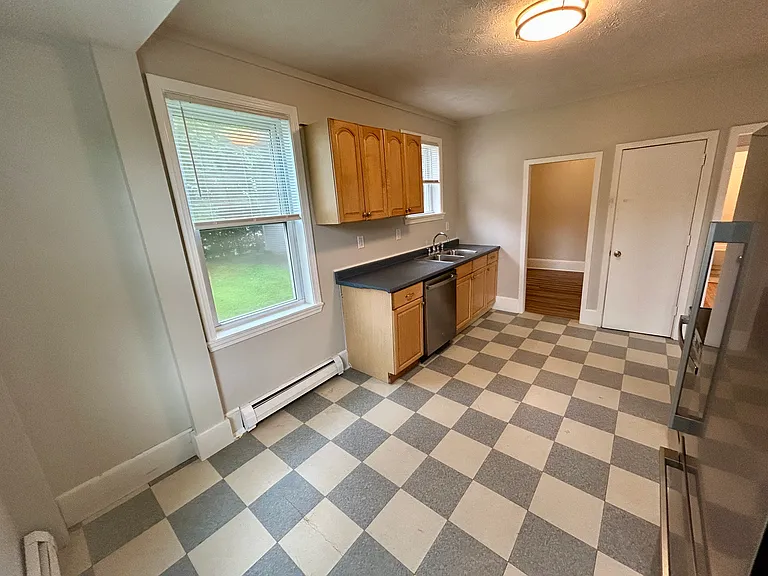 409 Main St #105 — Photo 11