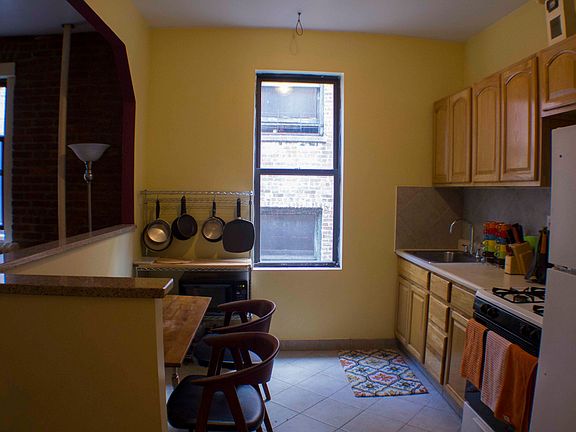 5th image of 563 W 184th St APT 1F