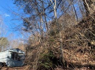 19267 Beech Grove Rd, Glade Spring, VA 24340