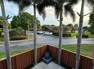 2801 Waterford Dr N #1, Deerfield Beach, FL 33442
