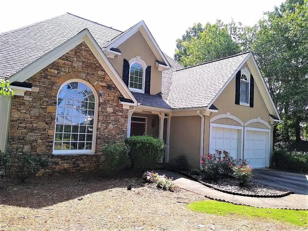 Building Photo - 700 Noble Oak Dr