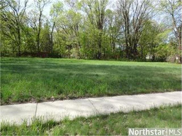 2nd image of 1814 Clearwater Road S