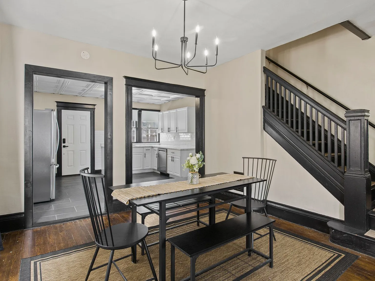 1547 South Ave — Photo 3