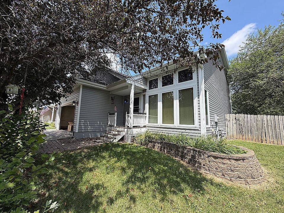 1st image of 2709 Meadow Point Ct