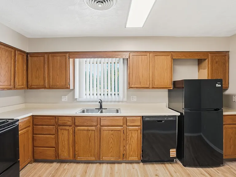Northcrest Garden Apartments — Photo 51