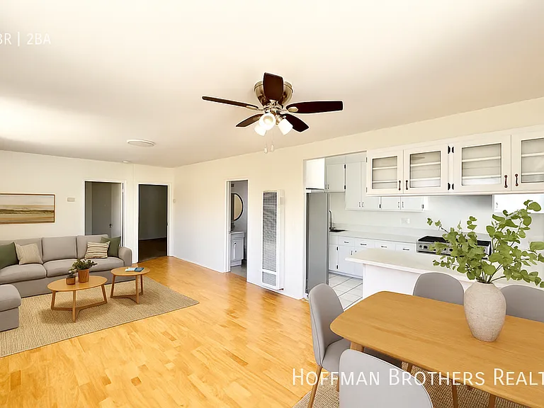 5419 Harold Way #5 — Photo 2