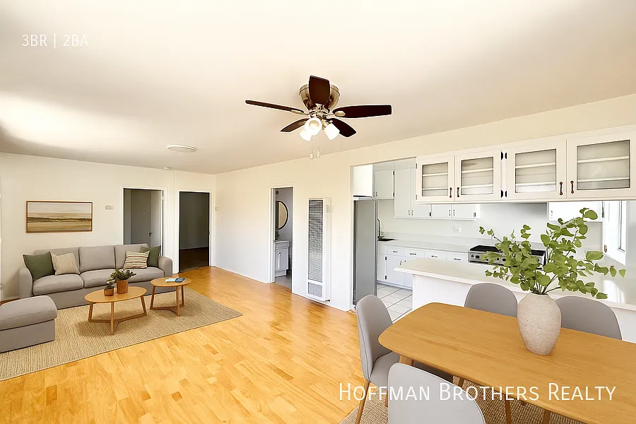 Building Photo - 5419 Harold Way #5