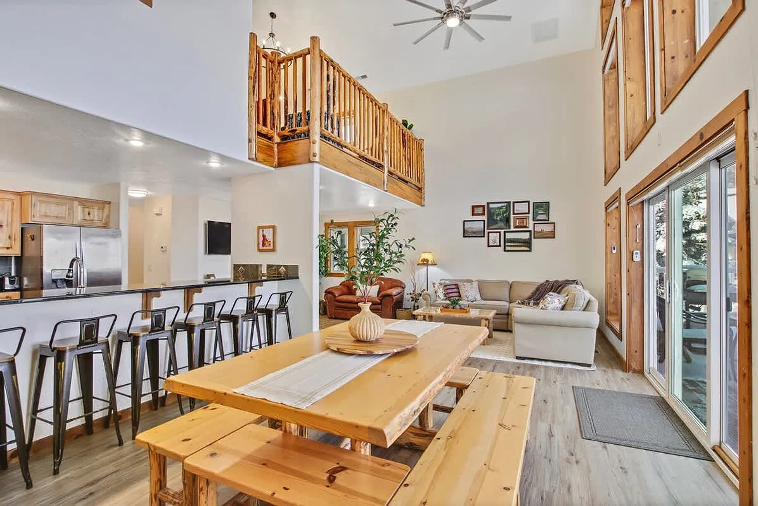 5 bed, 3.0 bath, $11,872 — Photo 4