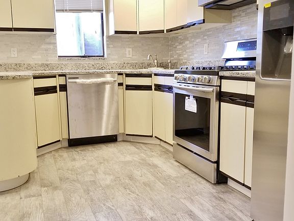 4th image of 26-40 29th St #1F