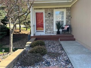 1019 NE Banner St, Lees Summit, MO 64086