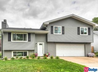 6611 S 137th Cir, Omaha, NE 68137