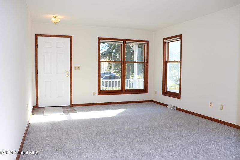 4th image of 205 N Alandale Avenue