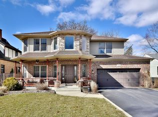 130 S Charlotte St, Lombard, IL 60148