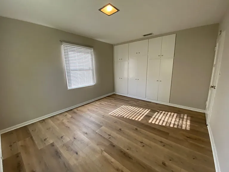 6526 Van Noord Ave — Photo 6