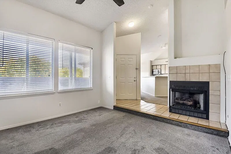 2 bed, 2.0 bath, 1175 sqft, $1,850 — Photo 3