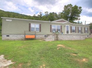 1178 Walker Rd, Walker, KY 40997