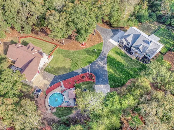 302 Garland Way #304, Canton, GA 30115