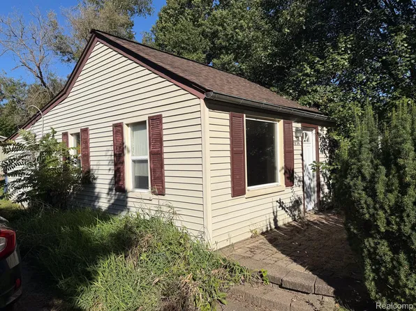 2836 York Rd, Rochester Hills, MI 48309