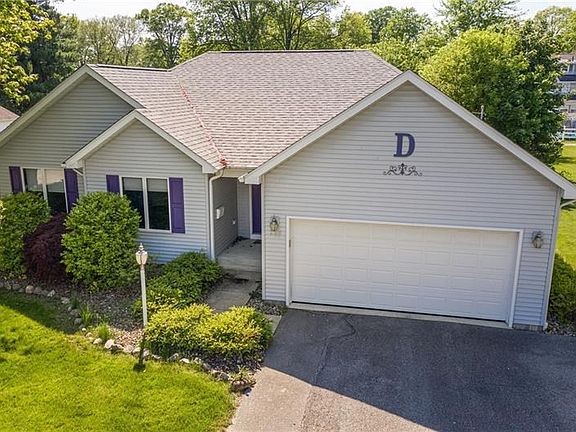 3rd image of 223 Boyd Dr