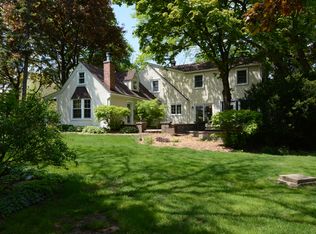 805 Ela Rd, Inverness, IL 60067