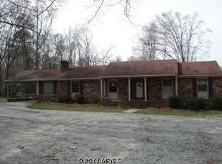 1078 Commins Rd, Aylett, VA 23009