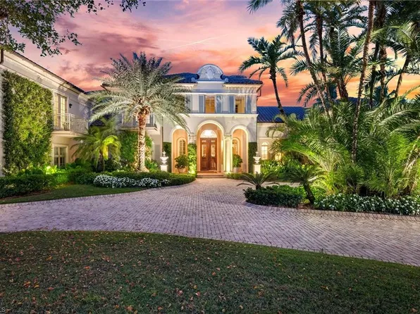 1132 Dormie DR, NAPLES, FL 34108