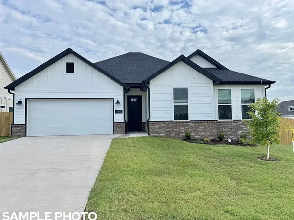 3702 Respite St, Springdale, AR 72764