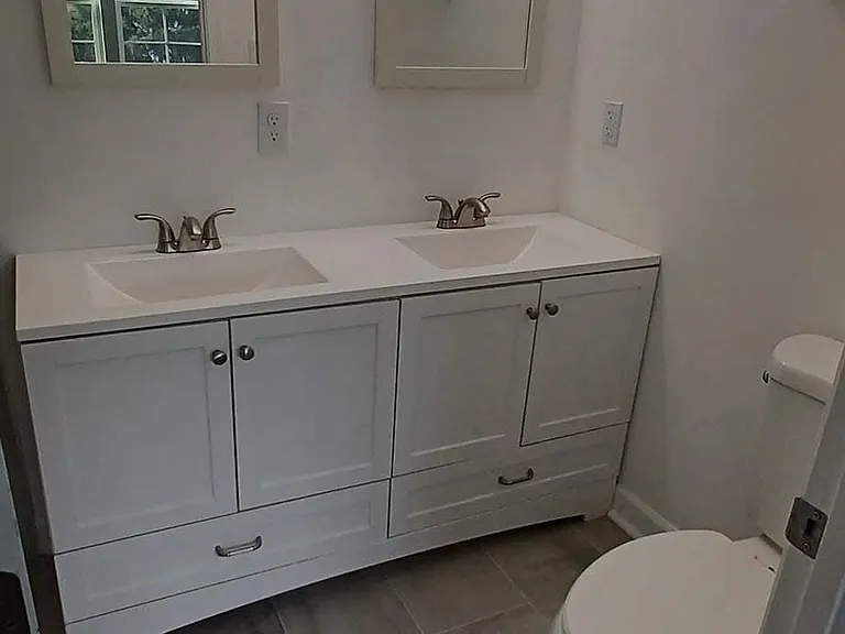 1000 E Cold Spring Ln #1000 — Photo 8