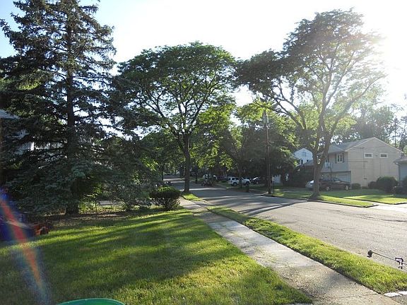 2nd image of 49 Cypress Ave
