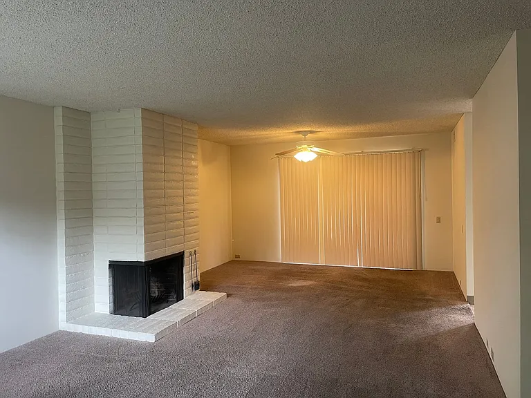 248 Hartnell Pl — Photo 2