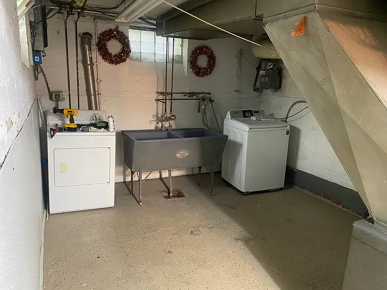 Basement Laundry