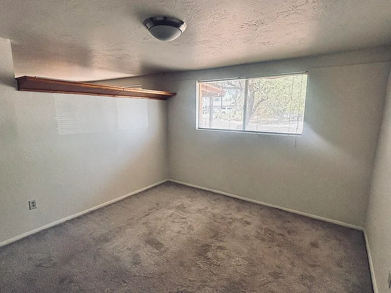 1990 W Amy Pl #B — Photo 5