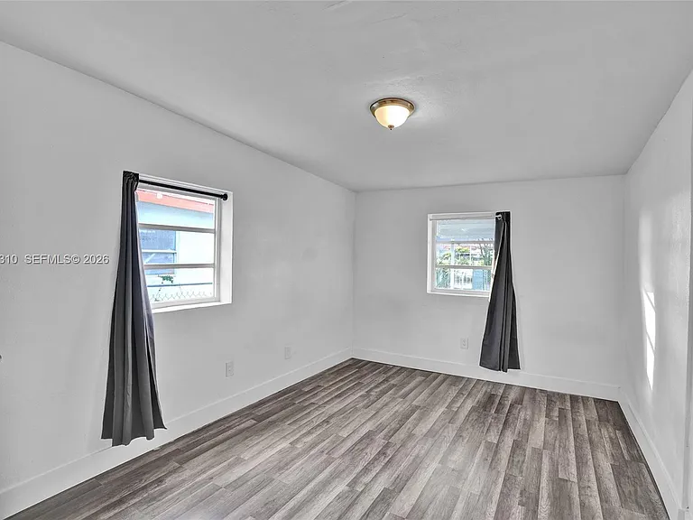 2100 Service Rd — Photo 13