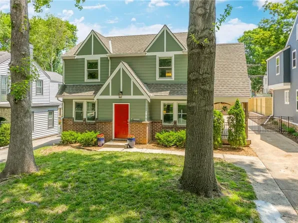 7323 Holmes Rd, Kansas City, MO 64131