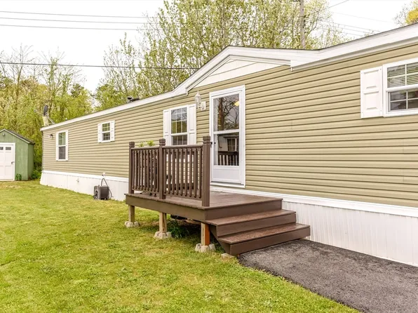 38 Patriot Cir, Plymouth, MA 02360