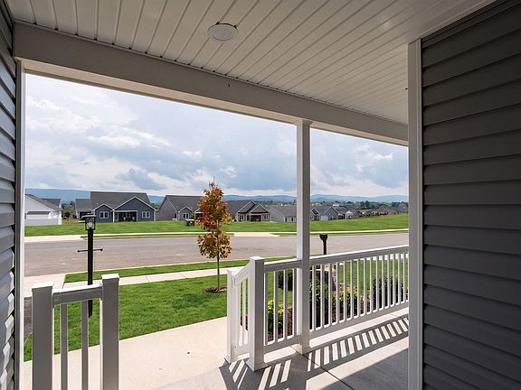 4th image of 317 Ridge Crest Ter
